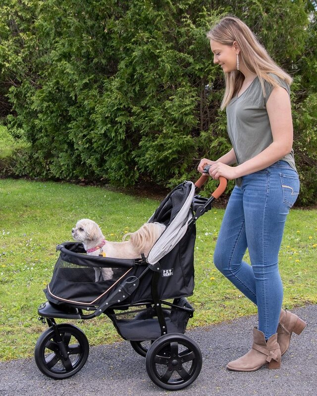 No-Zip At3 Pet Stroller para gatos e cães, entrada Zipperless, fácil de uma mão Fold, jogging pneus, forro removível, Pet Gear