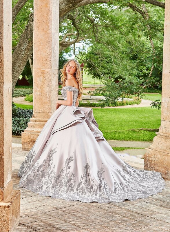 Silver Charro Quinceanera Dresses Ball Gown Off The Shoulder Satin Appliques Mexican Sweet 16 Dresses 15 Anos