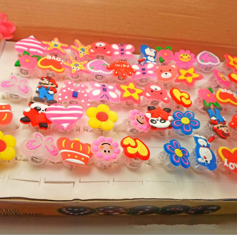 Heißer Verkauf 10/5pcs Cartoon führte leuchtende Fingerringe leuchten im dunklen Licht Spielzeug für Kinder Mädchen Geburtstags feier begünstigt Geschenke