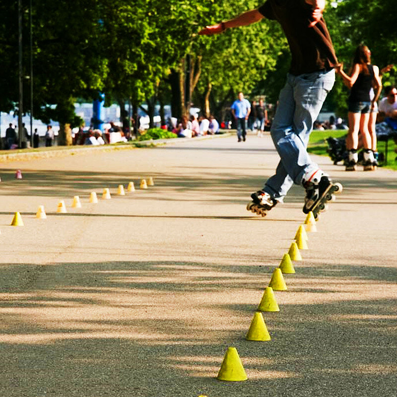 Skate Marker Cones Roller Skating Pile Skateboard Soccer Training Marker Football Sign Bucket Road Cone Obstacles Roadblocks