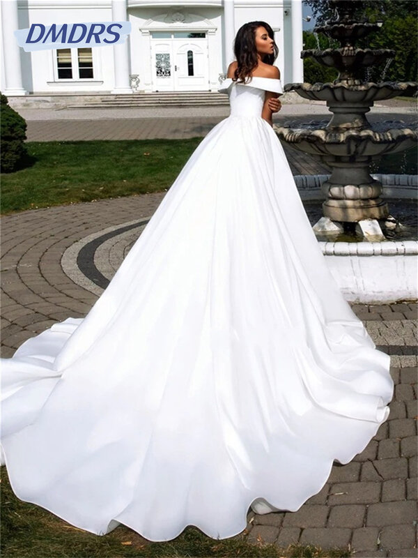 فستان زفاف ساحر مكشوف الكتفين ، فستان زفاف أنيق من الساتان ، طول الأرضية ، فستان رومانسي على طول الخط ،