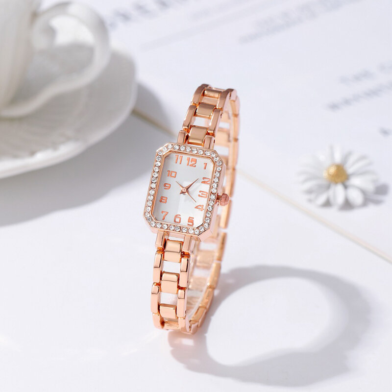 Luxe Dameshorloge 2023 Nieuwe Eenvoudige Vierkante Volledig Diamant Digitale Quartz Watche Goud Roestvrijstalen Armband Dameskleedklok