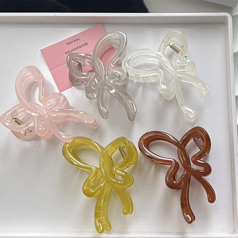 Jelly Color Transparent Hair Clips Sweet Hollow Butterfly Hair Claw For Women Girls Fashion Shark Clips Hair Accessories