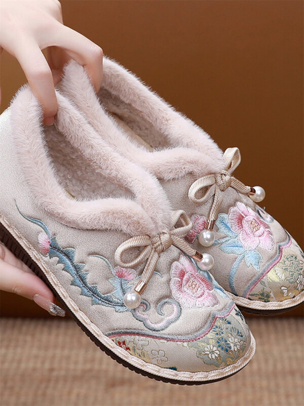 Hanfu รองเท้าแบบนุ่มแบบหนาสำหรับผู้หญิง, 1คู่อบอุ่นแบบใหม่สำหรับฤดูหนาวรองเท้าปักลายโบราณไม่ลื่นของขวัญสำหรับเด็กผู้หญิง