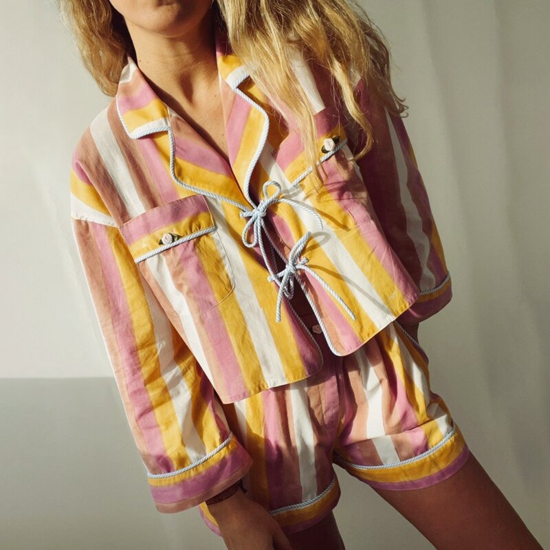 2 Stück Vintage Outfits Indie Grafik druck vorne binden Bowknot Vollarm Bluse T-Shirt Shorts Fairy Cottage Y2k Streetwear