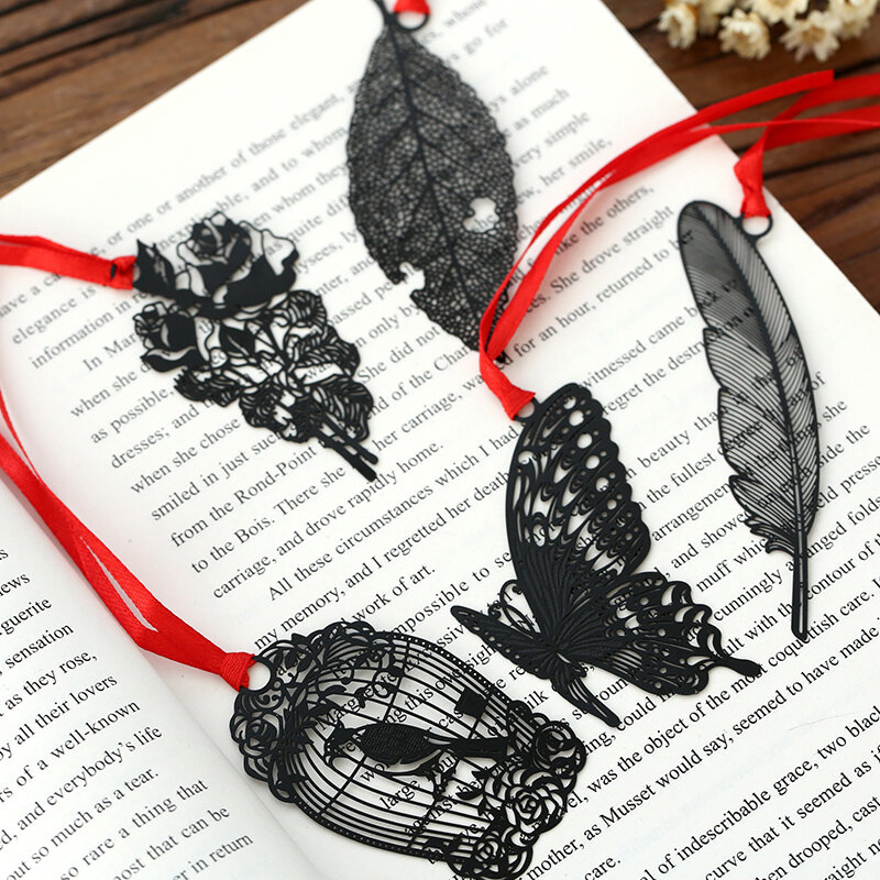 Marcapáginas de Metal de plumas de Mariposa Negra Kawaii para papel de libro, artículos creativos, paquete de regalo de papelería coreana encantador
