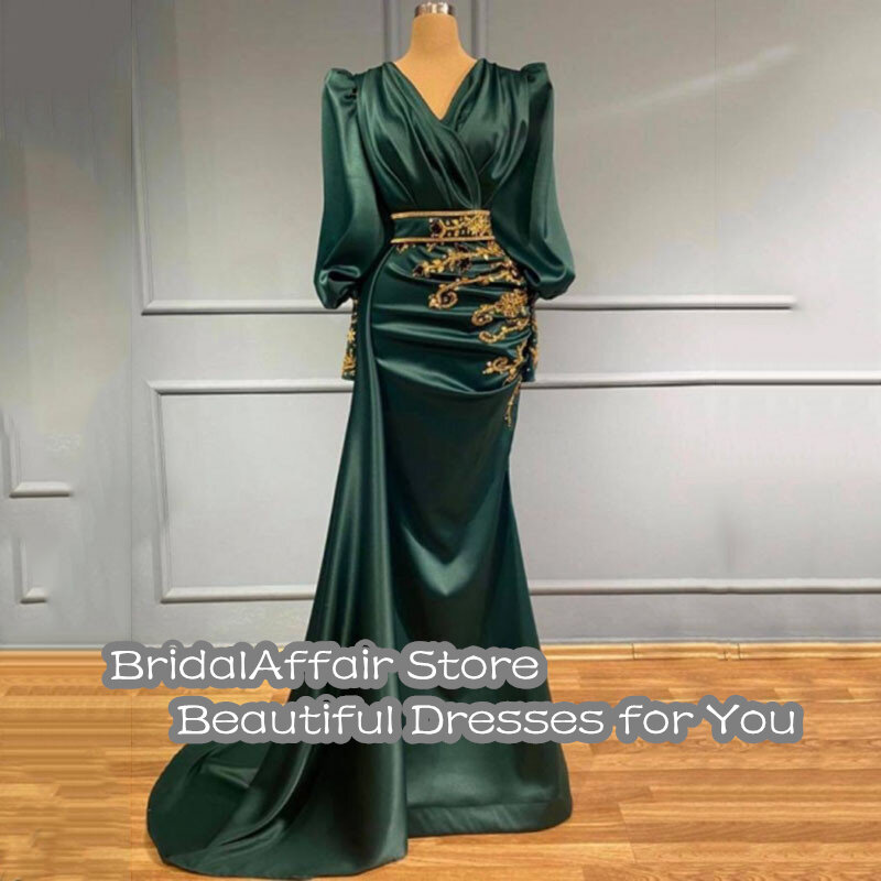 BridalAffair Grün Satin Abendkleider Dubai Arabisch Formale Prom Party Kleider Mit Gold Spitze Lange Ärmeln 2022 Promi Kleid