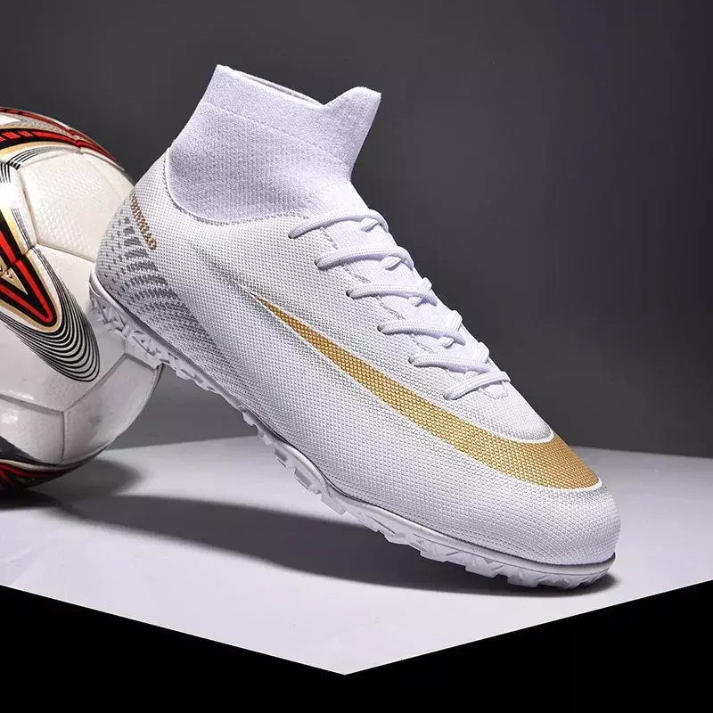 Scarpe da calcio da uomo nuove di zecca scarpe da calcio professionali comode da allenamento di alta qualità con erba Futsal Ultralight