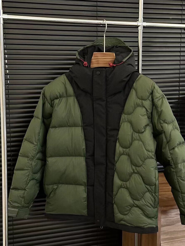 Down jacket hooded short loose version hit color splicing design warm and comfortable 2023 winter new 1129