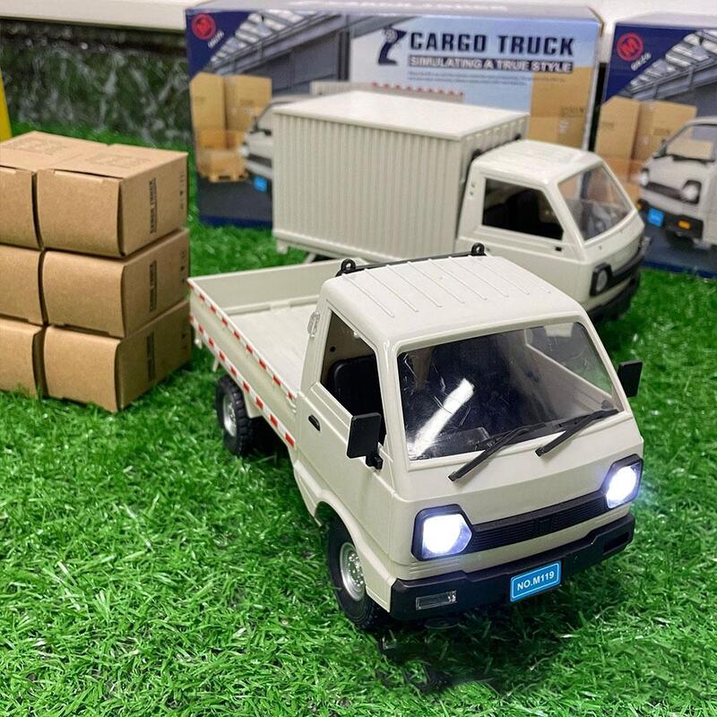 Camion d'escalade de dérive simulé pour enfants, modèle de camion simulé, jouet pour enfants, voiture télécommandée sans fil avec éclairage, cadeaux pour garçons