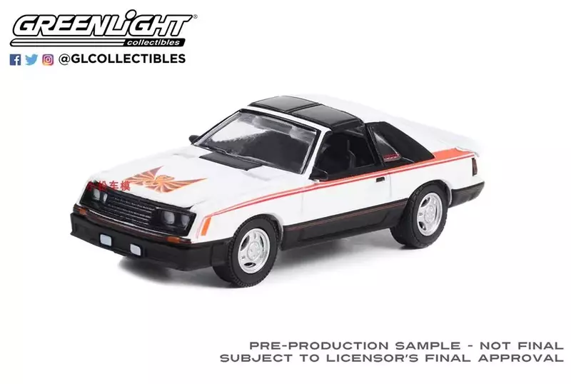 1:64 1981 Ford Mustang Cobra odlewane modele ze stopu metalu Model samochody zabawkowe do kolekcji prezentów W1352