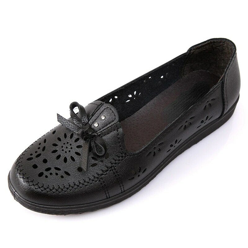 الأحذية النسائية الجلدية المسطحة الأحذية النسائية السوداء Leisuer امرأة المتسكعون الشقق 2023 الموضة الكلاسيكية أمي أحذية جلدية غير رسمية