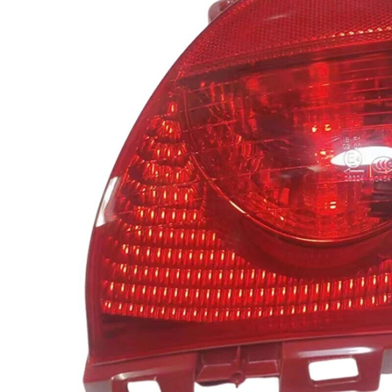 Luz amortecedor traseira do carro, luz de freio, lâmpada de nevoeiro, Peugeot 308CC, C3 2008 2009-2014, Citroen C3-XR RHD