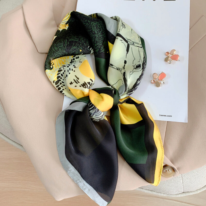 70*70cm primavera autunno Lady Beach sciarpa di seta nuovo stile foulard donna moda scialle quadrato avvolgere Luxury foulard bandanna marmitta