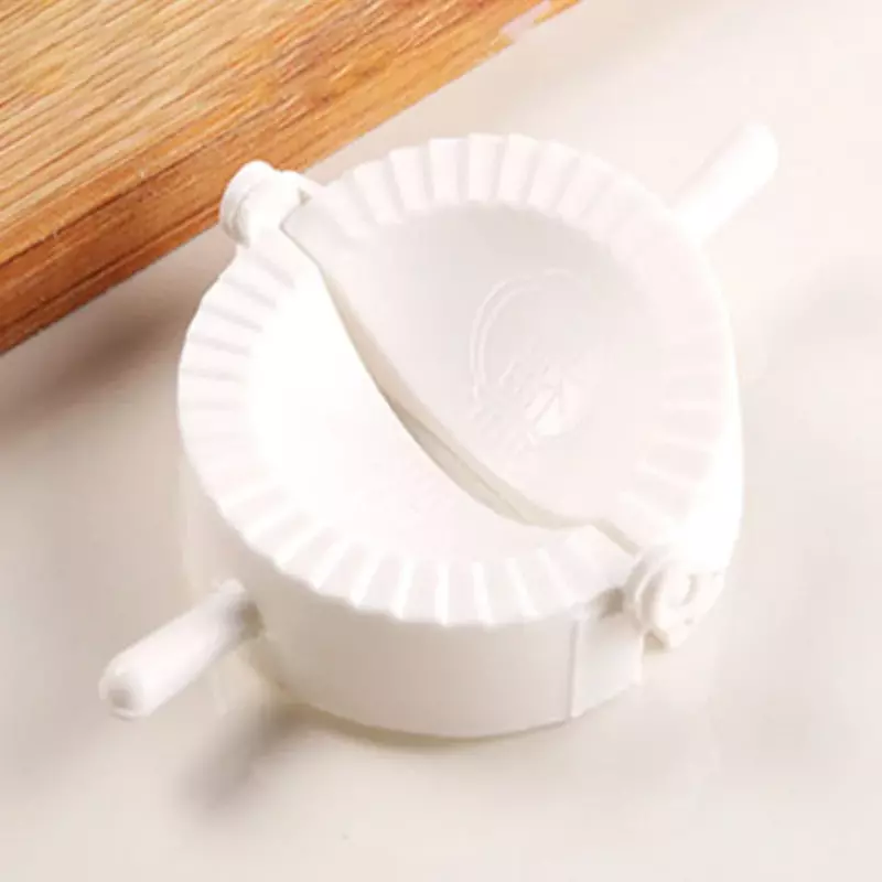 Easy to Use DIY Ravioli Pie Mould Maker Dense and Pressed Folds ABS Materials Break Resistant Integrated Handle White