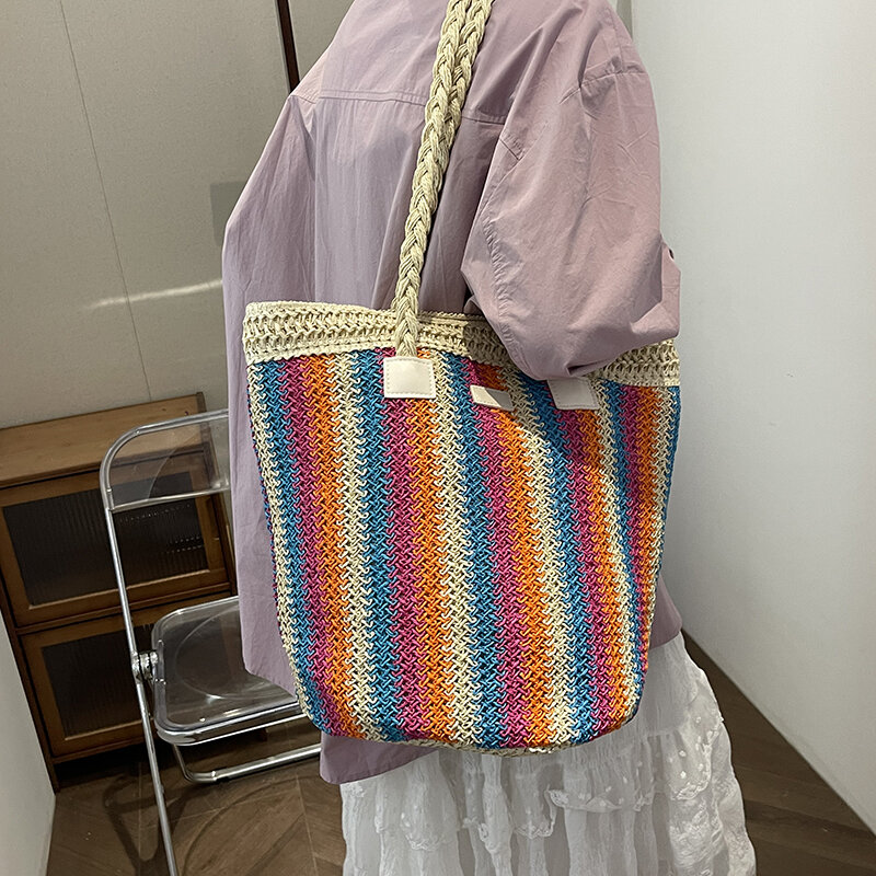 Дизайнерская пляжная сумка в полоску для женщин, модная Плетеная соломенная сумочка ручной работы, вместительный тоут на плечо для путешествий, на лето