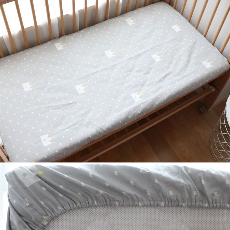 Lenzuolo con angoli per lettino neonato con stampa di cartoni animati in cotone elastico lenzuolo per culla coprimaterasso per bambini protezione per letto