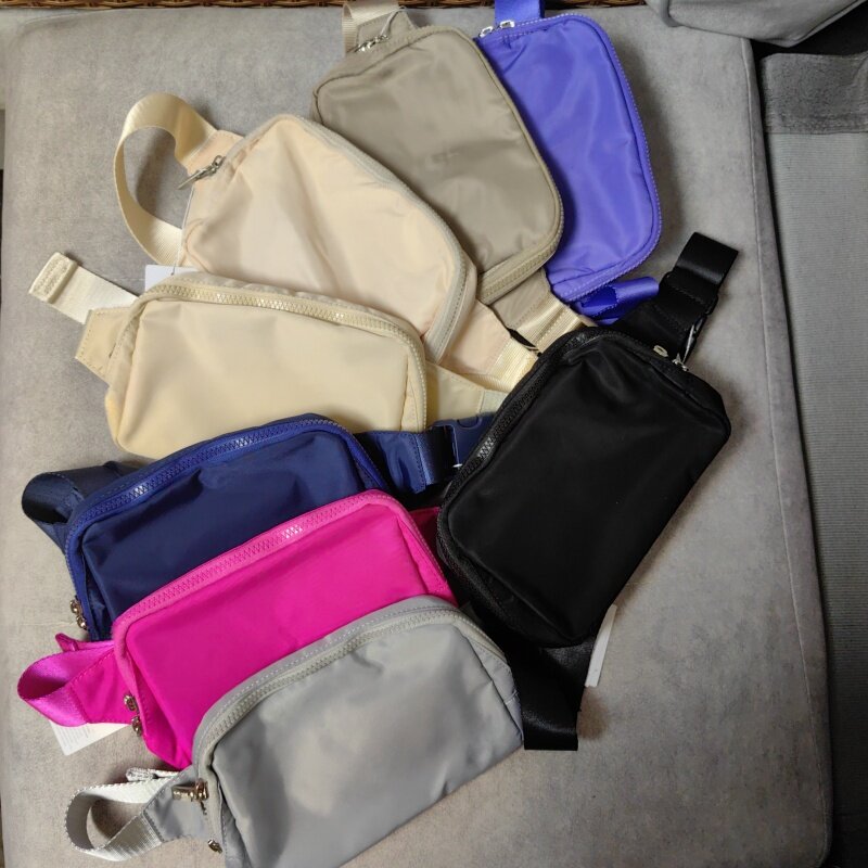 Bolsa multicolorida para homens e mulheres, bolsa leve, bolsa multifuncional, com amuleto de metal, esporte e lazer, nova, 2L