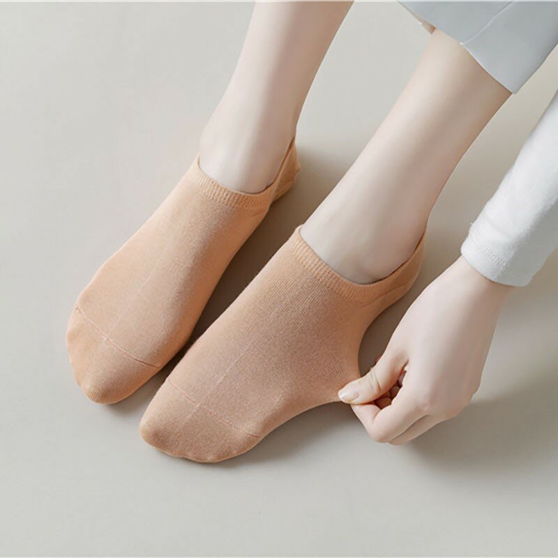 ถุงเท้าผ้าฝ้ายแฟชั่นแบบมินิมอลสำหรับผู้หญิงถุงเท้าแบบมองไม่เห็นปากตื้นแนวกีฬาญี่ปุ่นน่ารักถุงเท้า G114สำหรับผู้หญิง