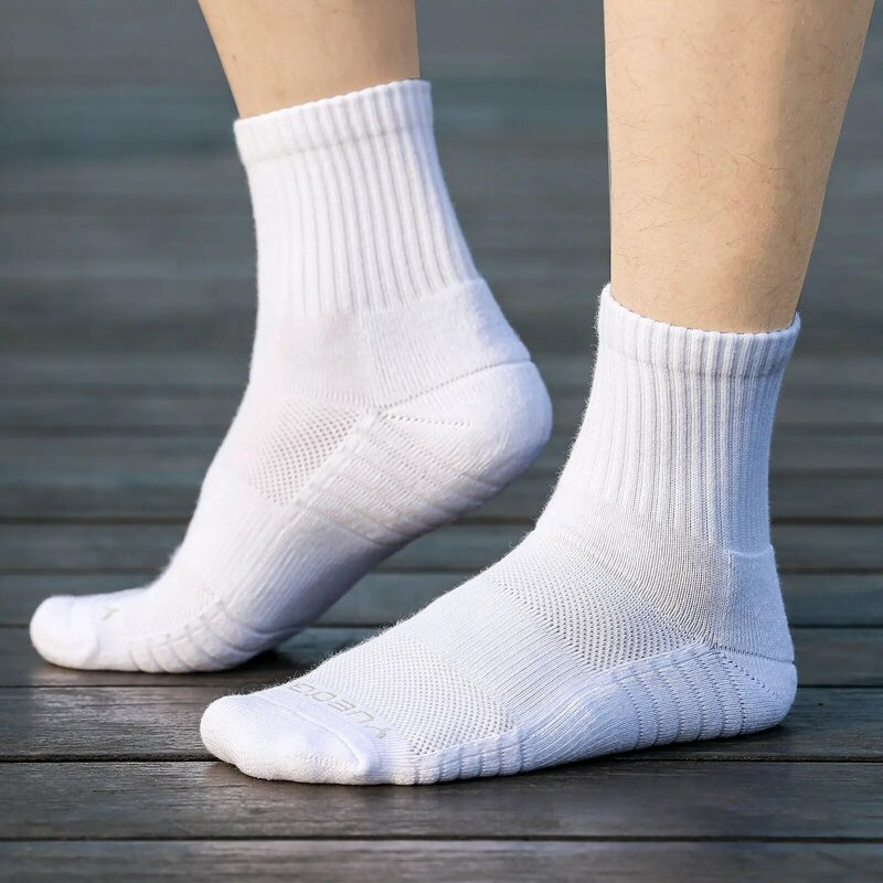 ถุงเท้าผ้าฝ้ายหนาระบายอากาศได้ดีเหมาะสำหรับผู้ชายขนาด37-46 EU ถุงเท้ารองเท้าทำงานเดินป่าสำหรับกีฬากลางแจ้งของผู้ชาย