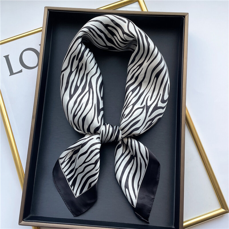 Banda para el pelo de satén de seda 2021 para mujer, pañuelo con estampado de leopardo, Bandana de 70x70cm, pañuelo para el cuello femenino