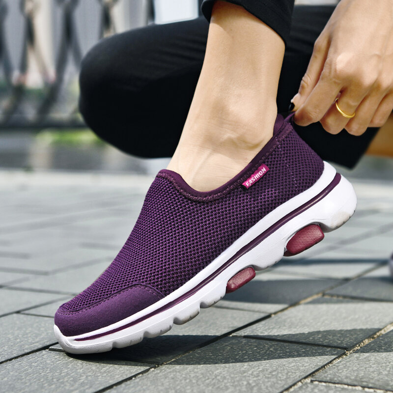 Couple Casual Shoes 2023 Summer Outdoor Flats Fashion Light Slip on Walking Shoes for Men and Women Breathable Men's Sneakers