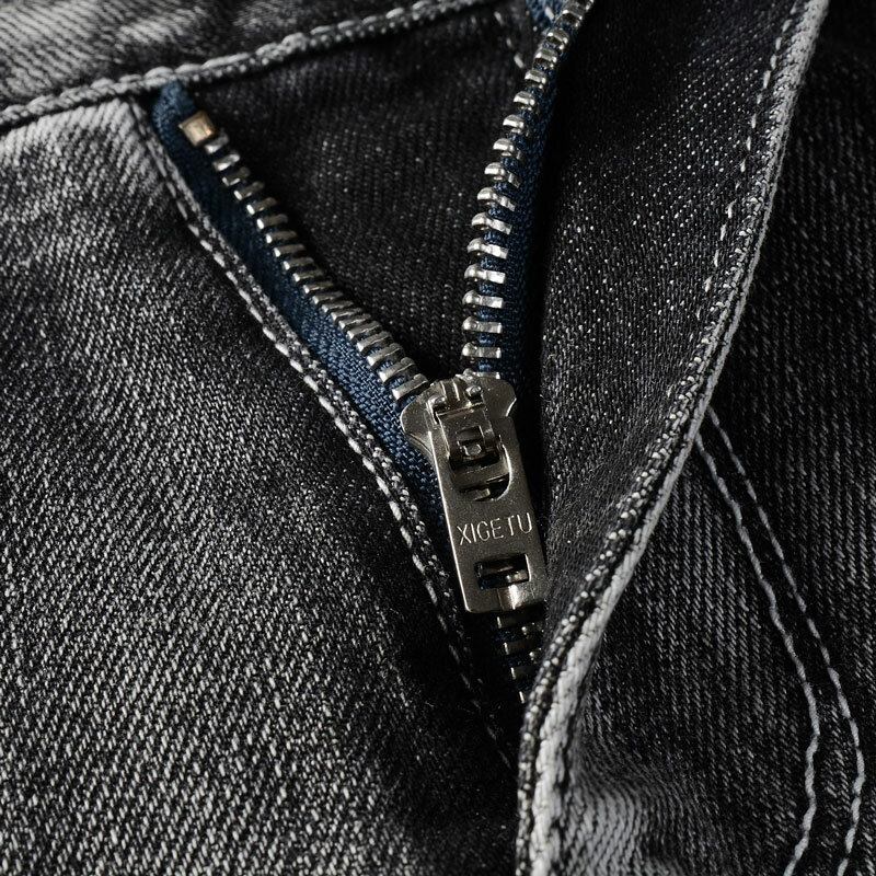 Jeans da uomo di nuova moda Vintage di alta qualità retrò nero grigio elastico Slim Fit Jeans strappati dipinti pantaloni in Denim firmati con patch
