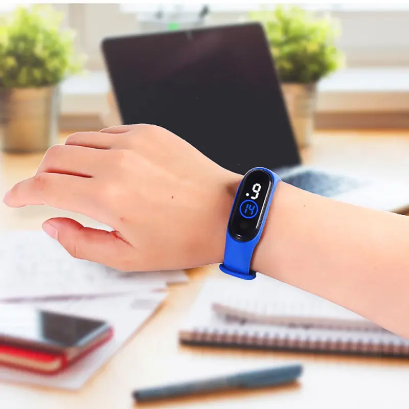 Impermeabile Smart Touch Led schermo per bambini orologio elettronico per bambini LED orologi digitali per studenti braccialetto sportivo per ragazzo ragazza