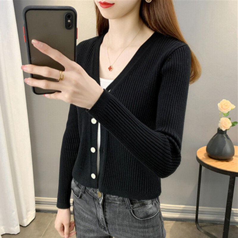 UHYTGF Mantel Sweter Musim Semi Musim Gugur Baru Kardigan Rajutan Sweter Pendek Modis Korea Wanita Jaket Atasan Wanita Kasual V-Neck 2107