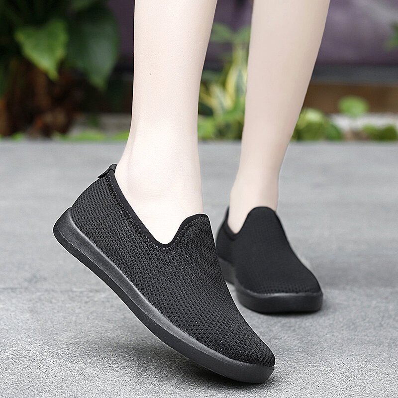 Women Walking Shoes Fitness Black Mesh Slip-On Light Loafer Summer Sports Outdoor Flats Breathable Sneakers Big Size 35-42
