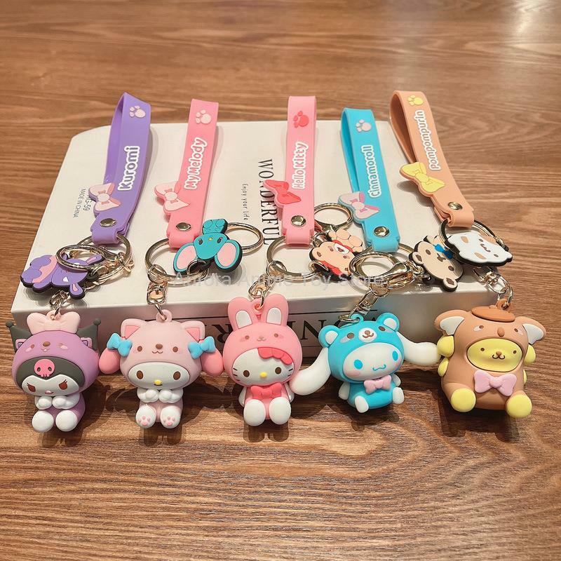 Sanrio Hello Kitty My Melody Kuromi Cinnamoroll Kawaii Fashion gantungan kunci anak perempuan anak laki-laki liontin tas boneka lucu hadiah ulang tahun