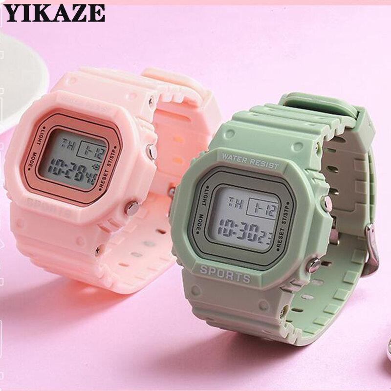 YIKAZE 남녀공용 스포츠 시계, 다채로운 LED 전자 시계, 사각형 디지털 시계, 방수 고무 시계