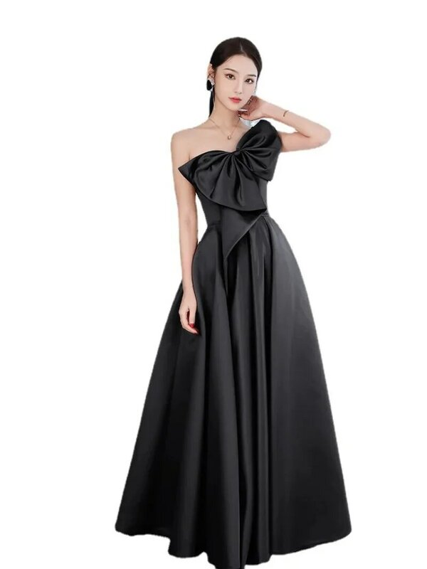 Женское длинное платье-макси, плиссированное платье на одно плечо с подтяжками и бантом, элегантное банкетное платье для выпускного вечера, длинные платья для женщин