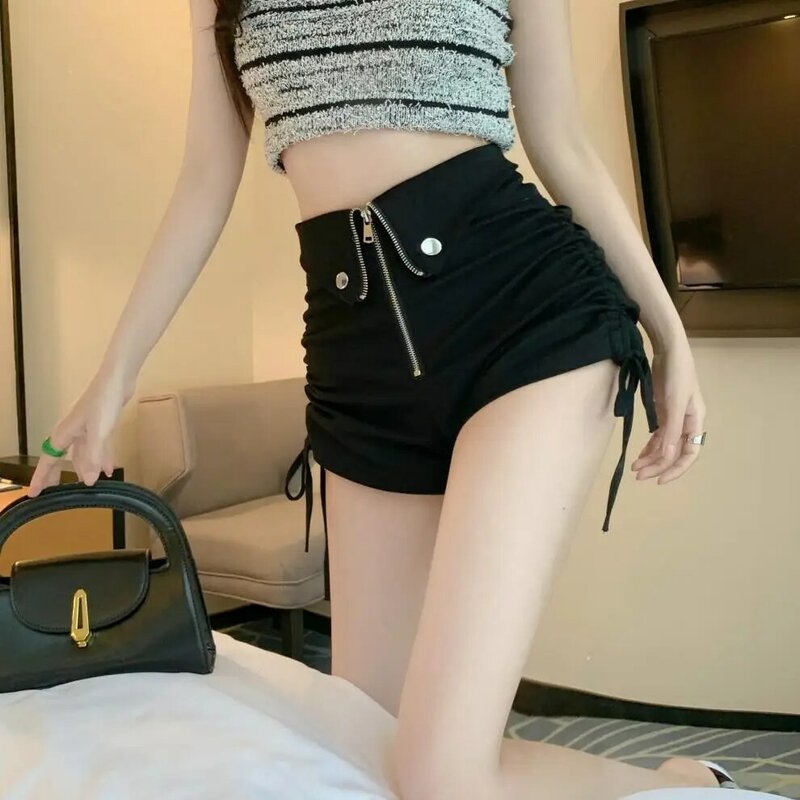 2023 Sommer koreanisches Design Vintage weiße Shorts heiße hohe Taille sexy kurze Hosen Frau Streetwear lässig solide Baggy Shorts chic