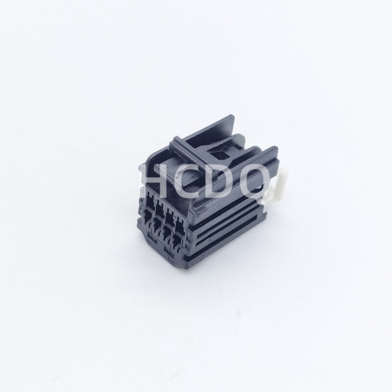 10 PCS Supply 7283-9028-30 original and genuine automobile harness connector Housing parts