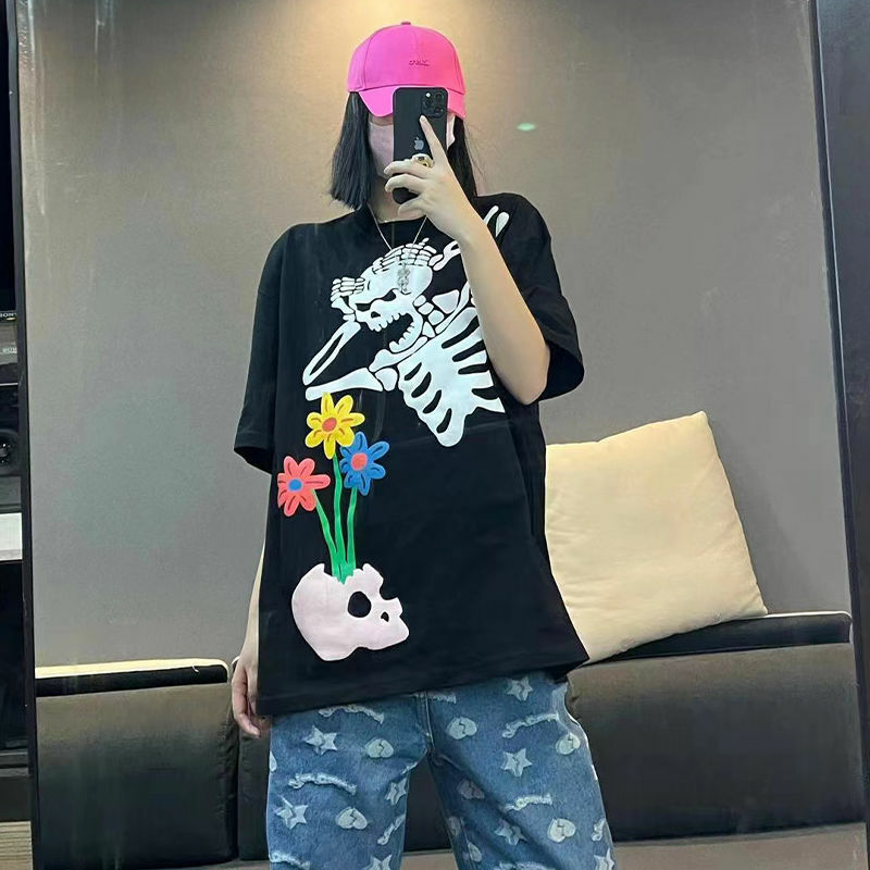 Nowy Punk styl amerykański Retro Street Skull kwiatowa pianka z krótkim rękawem t-shirt Unisex in najwyższej jakości t-shirt kawaii ubrania
