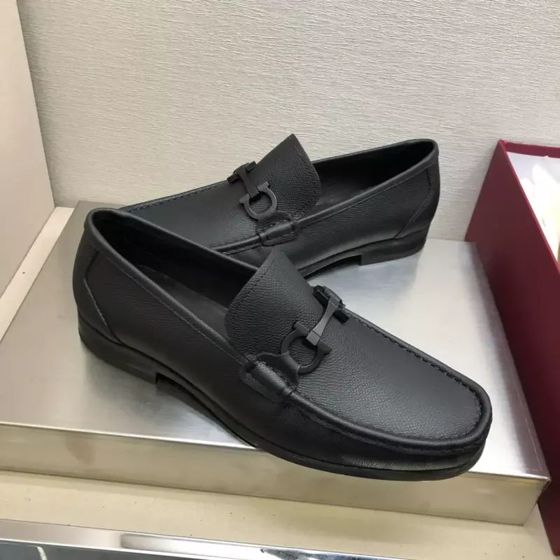 Grandioso mocassim de couro confortável masculino, sapato casual, designer de couro original preto, verão, 2022