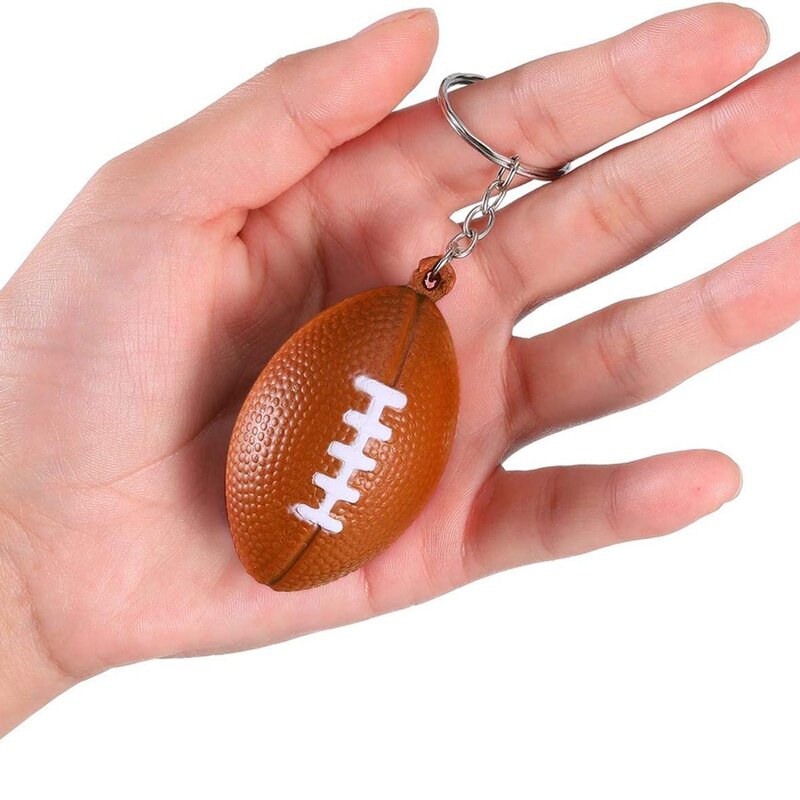 Mini porte-clés de ballon de rugby pour garçons et filles, porte-clés de football souligné, porte-clés de balle de sport, récompense de carnaval scolaire, paquet de 24