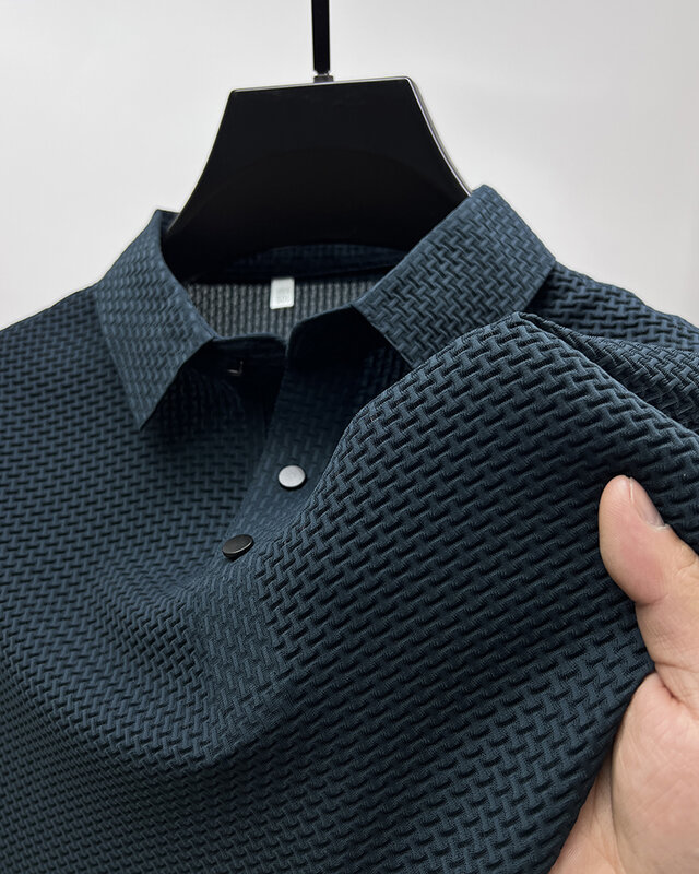 เสื้อเชิ้ตโปโลแขนสั้นมีรูระบายอากาศผ้าไอซ์ซิลค์เสื้อแบรนด์เสื้อผ้าแฟชั่นสำหรับผู้ชายใหม่ฤดูร้อน