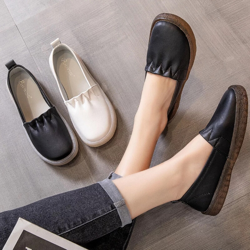 Petites chaussures blanches en cuir véritable pour femmes, mocassins monochromes à semelle en MSI, chaussures en cuir à pneus décontractées à la mode, nouveau, 2024