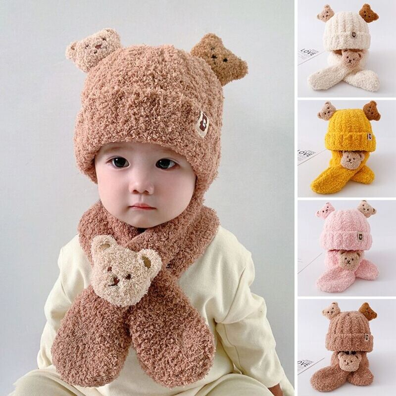 Conjunto de gorro y bufanda de felpa gruesa para bebé, oso de dibujos animados, protección para los oídos, mantiene el calor, Invierno