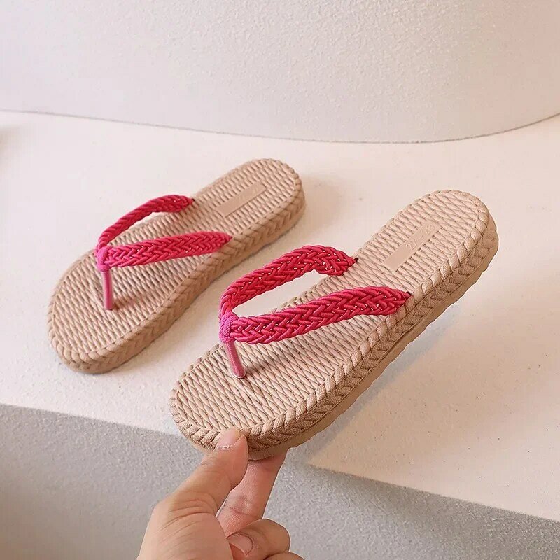 Pantofole per bambina 2024 estate nuova moda confortevole suola morbida stile Holidat infradito antiscivolo esterno indossare scarpe da spiaggia