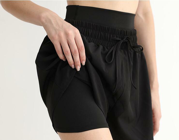 Celana pendek olahraga wanita, tali serut pinggang tinggi palsu dua potong kasual musim panas Gym lari pendek warna