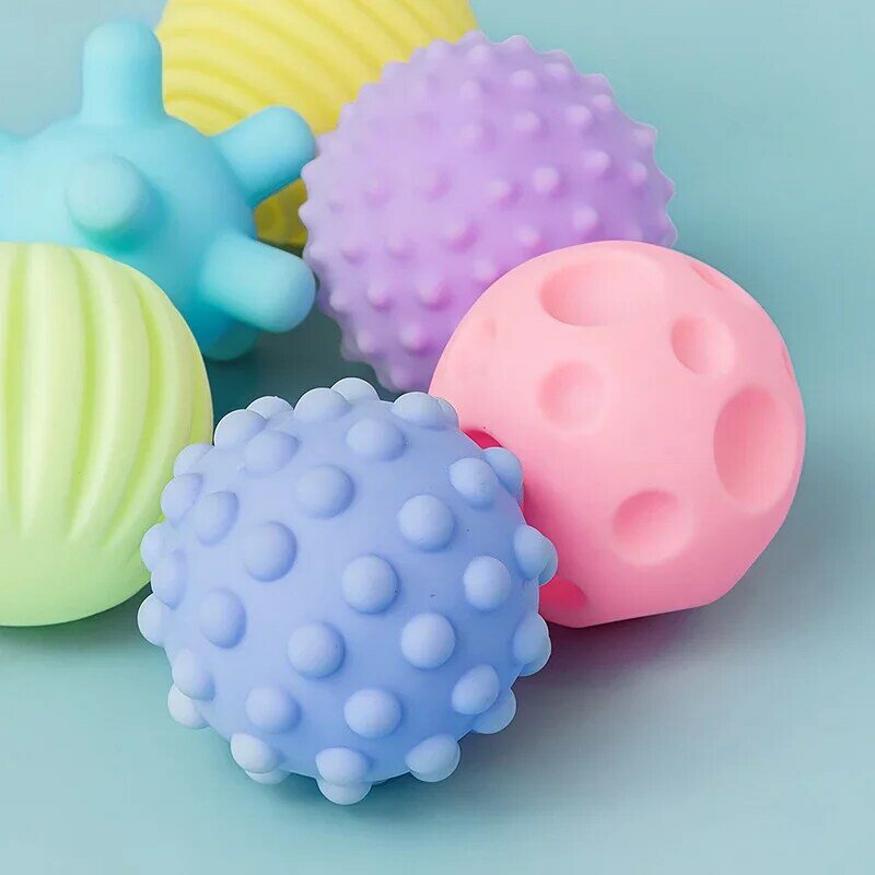 Bolas sensoriales para bebés de 1-6 piezas, pelota de entrenamiento de masaje suave, sonajero infantil para el desarrollo del baño de agua