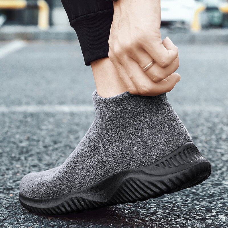 Lightweight Fleece Sneakers for Men Winter Comfortable Warm Slip-On Men's Sock Shoes Breathable Soft Sole Cotton Shoes Men