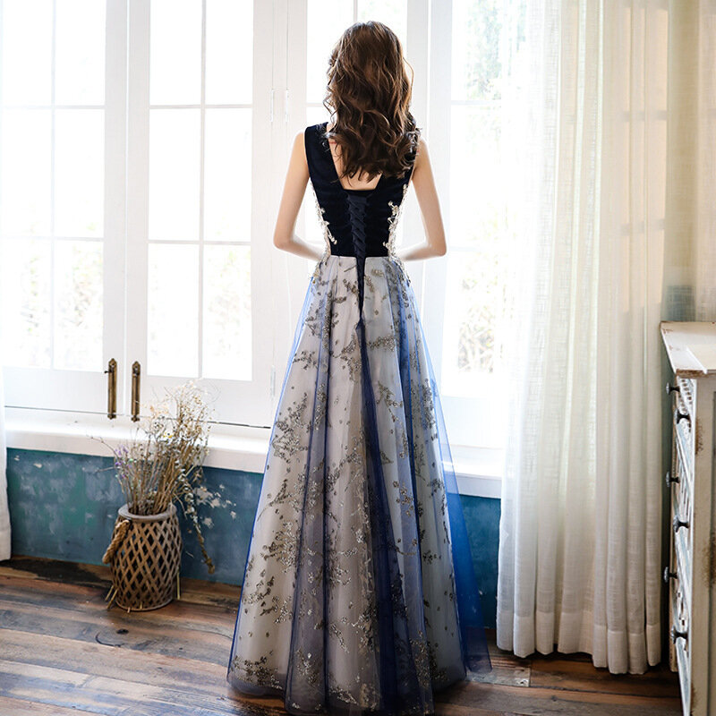 Letnia sukienka koktajlowa o nowym temperamencie, bez rękawów, z okrągłym dekoltem, dostojna atmosfera, elegancka, długa, niebieska sukienka w talii