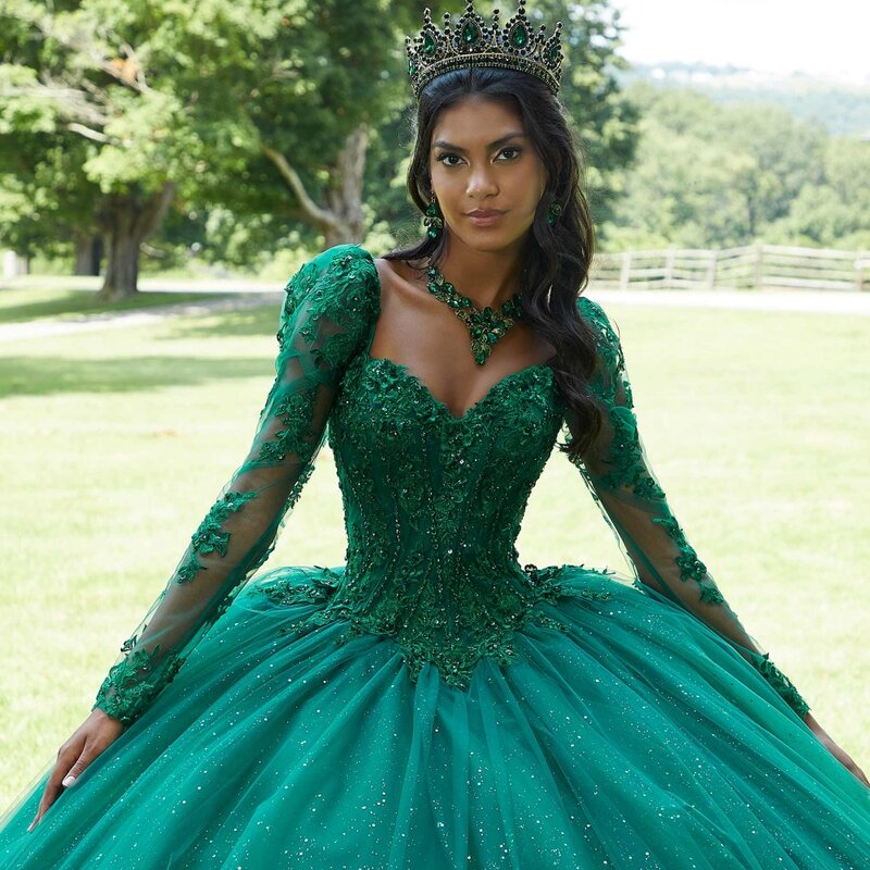 Odpinane bufiaste rękawy Quinceanrra suknie balowe wykwintne aplikacje księżniczka długie błyszczące cekiny koraliki słodkie 16 sukienki Vestidos