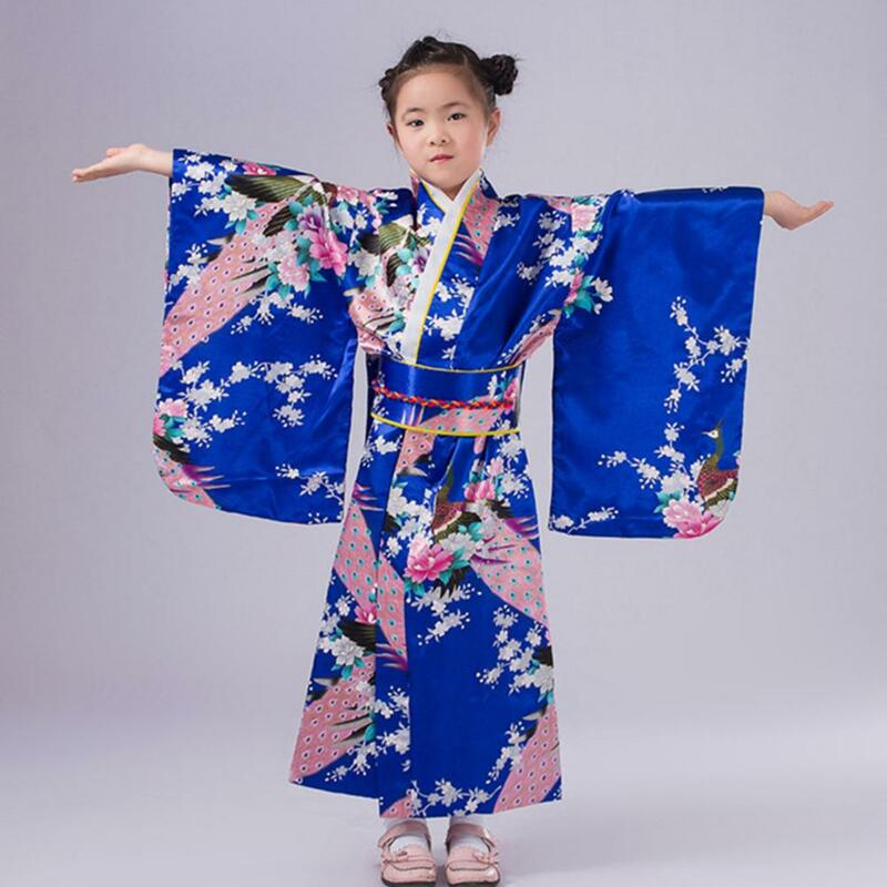 Mädchen traditionelle Kimono Pyjama Blumen Pfau Druck Kimono Robe einfach zu tragen Bademantel Mädchen seidige Satin Roben Nachtwäsche