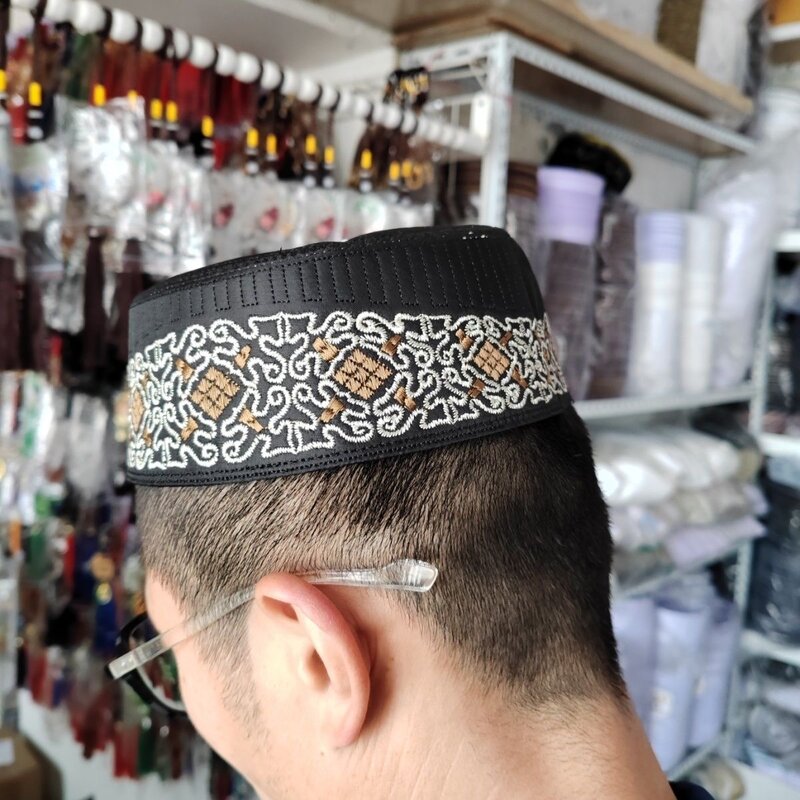 Topi Muslim untuk pria produk pajak pakaian Turki gratis pengiriman topi Yahudi jaring doa Kippa Islami Kufi hitam bordir 03280