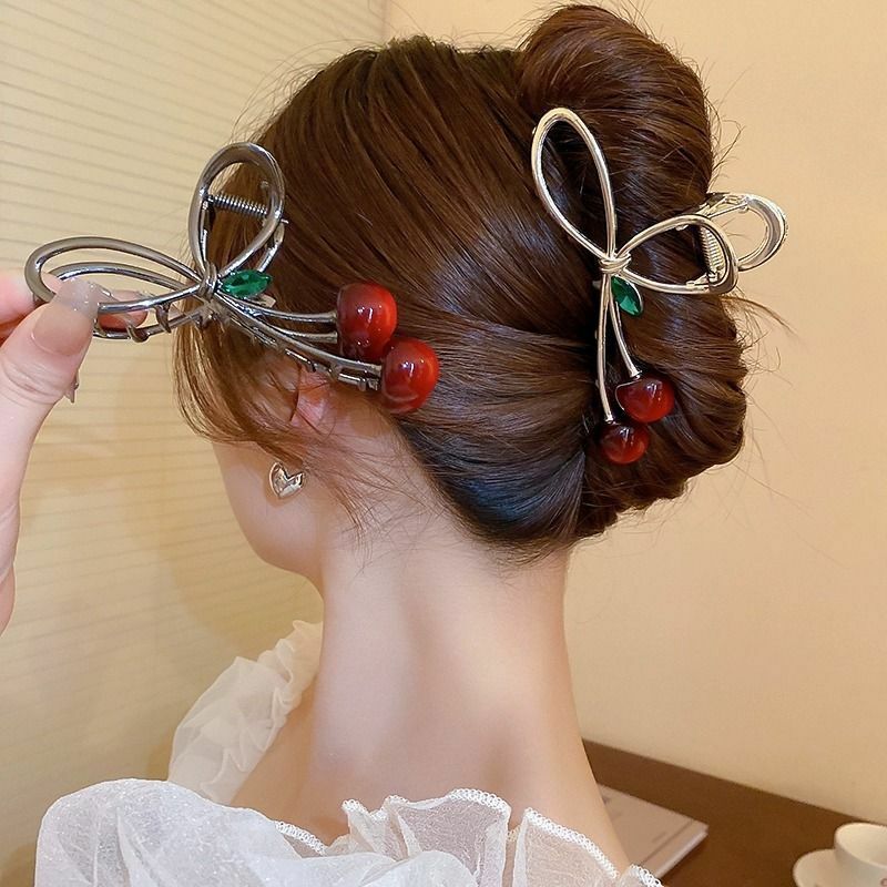 New Elegant Cherry Metal Hair Claw Clips for Women Y2K Korean Sweet Large Geometric Hairgrips Crabs Ponytail Holder Headwear